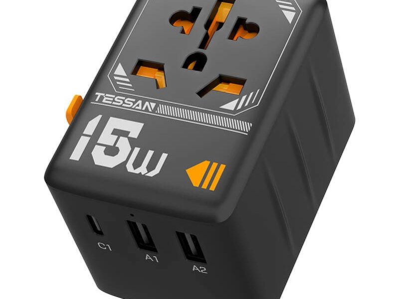 TESSAN UNIVERSAL TRAVEL ADAPTER 2xUSB, 1xTYPE-C MAX 15W